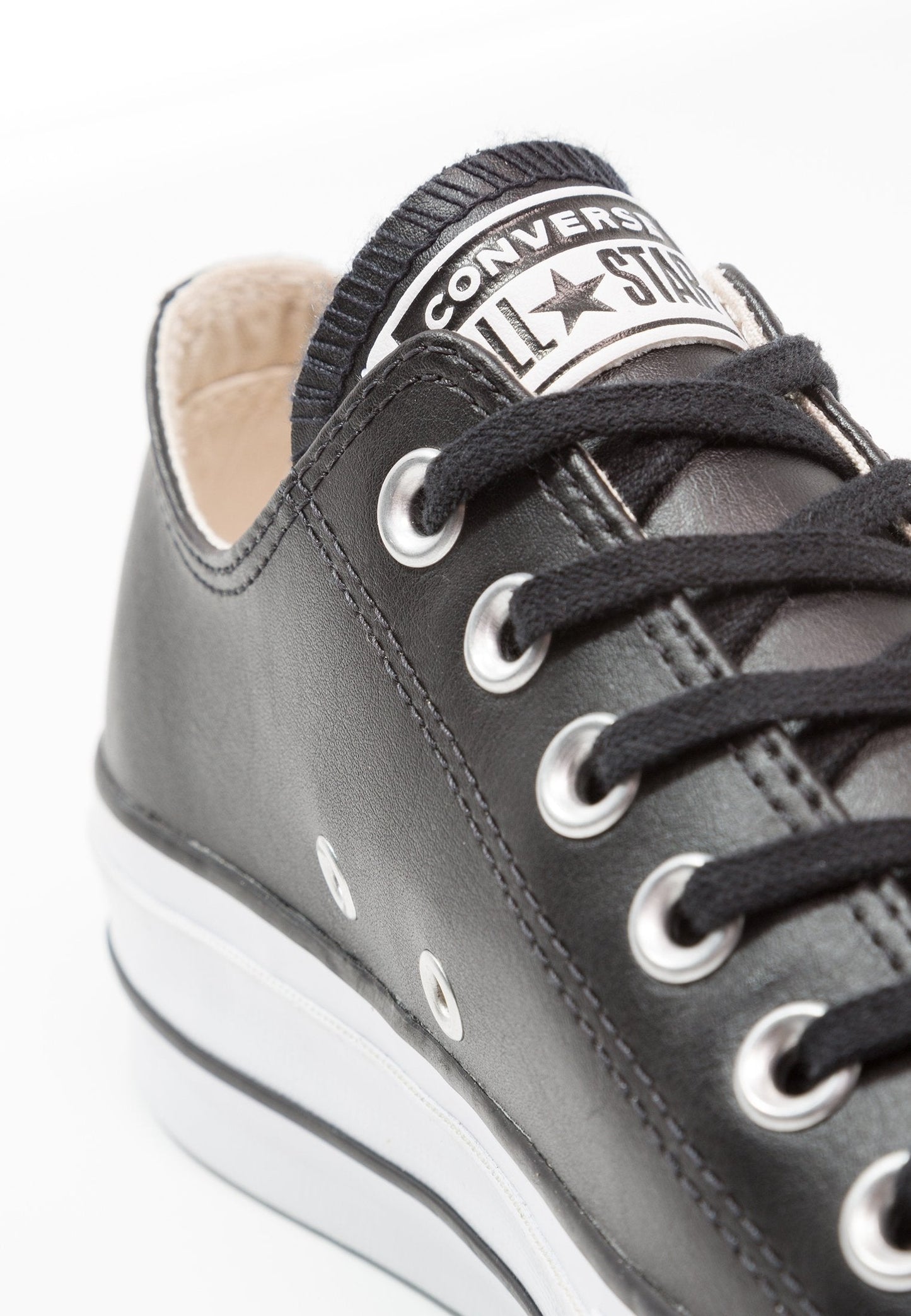 Chucks - All Star Plataforma PoliPiel Negra baja