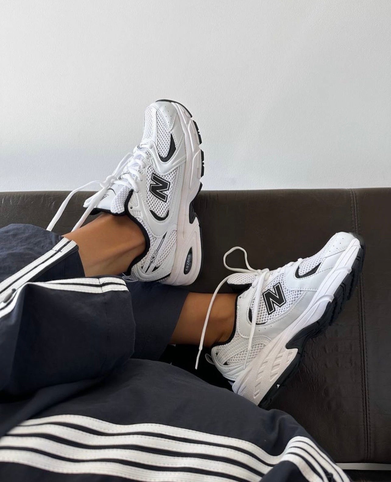 New Balance 530 blanco Negro