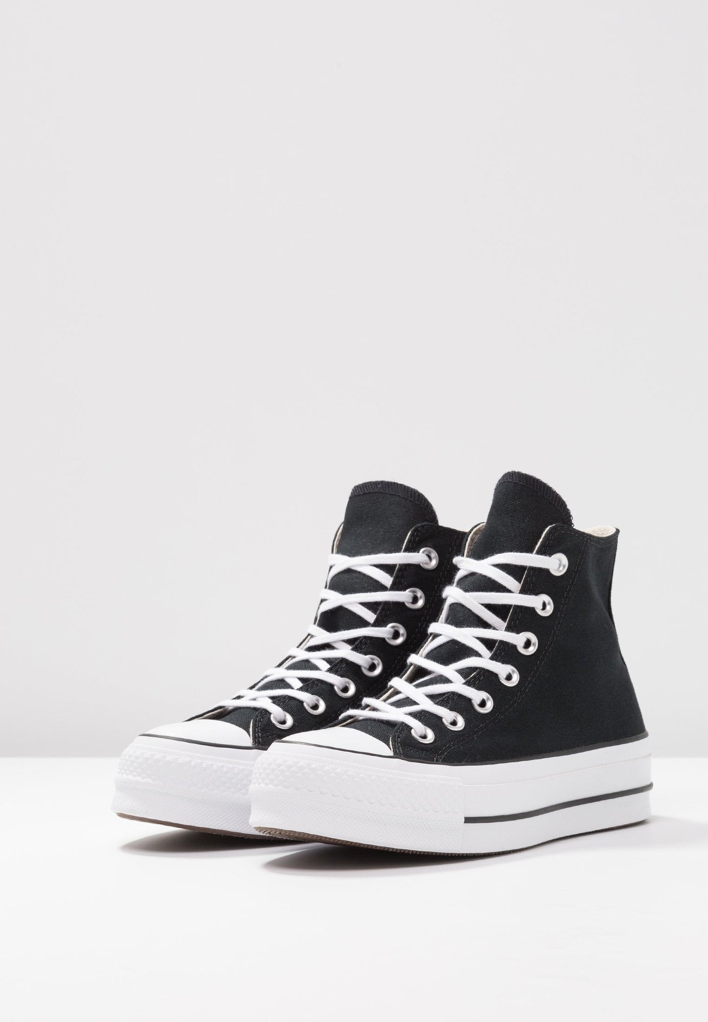Chucks - All Star Negra All-black